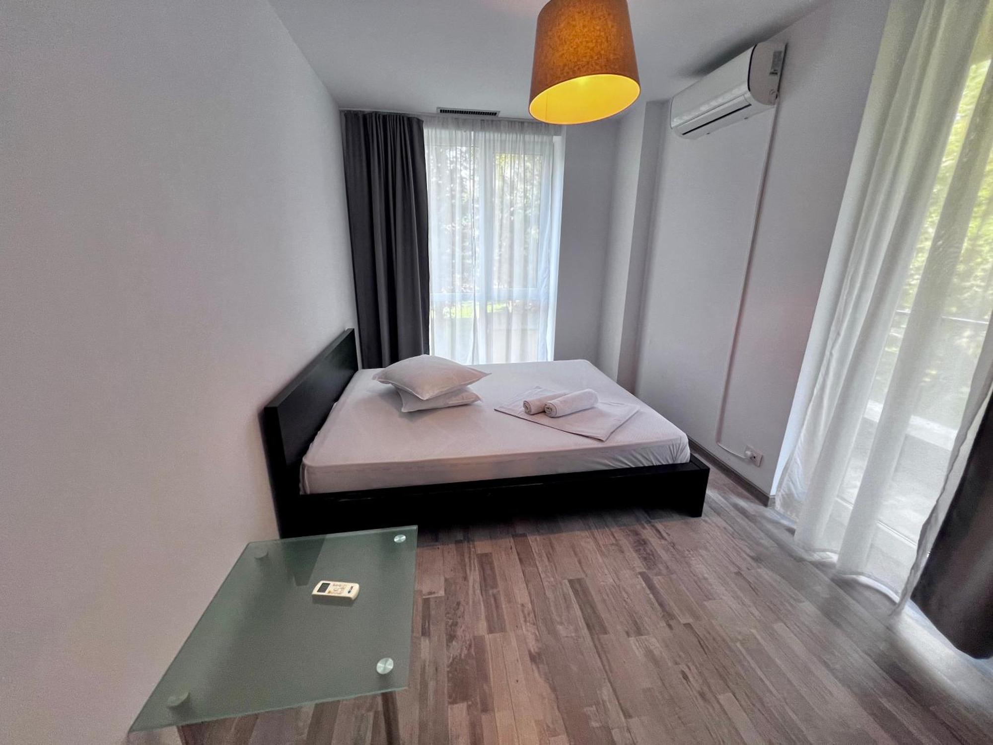 Coralia Luna Park Apartments Mamaia Exterior photo