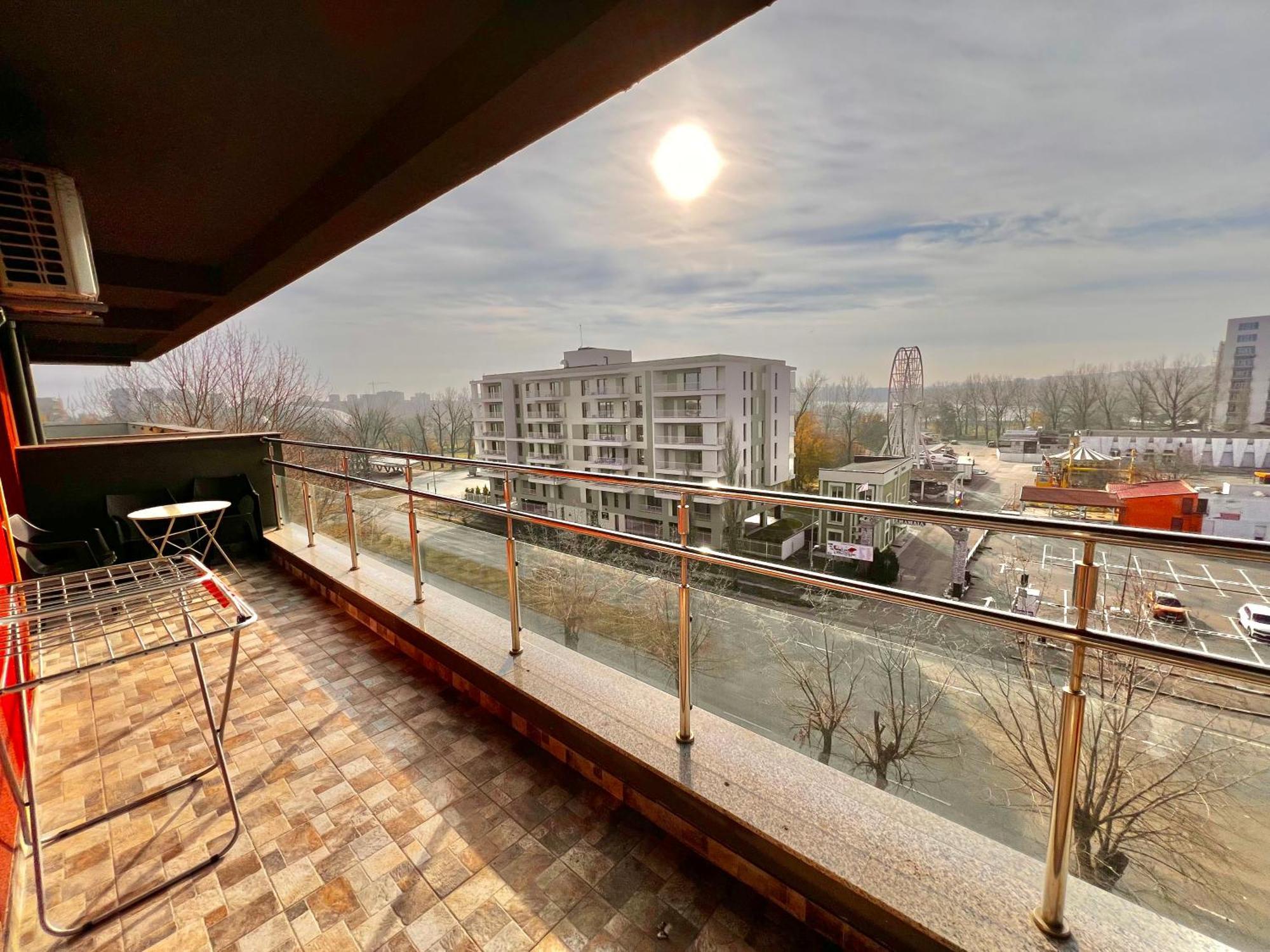 Coralia Luna Park Apartments Mamaia Exterior photo